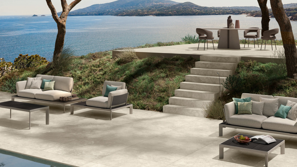 Caesar Across Outdoor 29 Caesar Across Outdoor 29